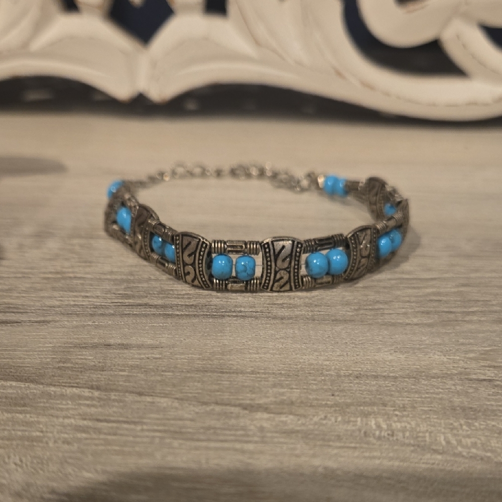 Silver and Turquise Beaded Bracelet